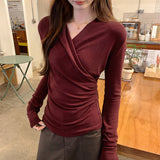 2026 Early Spring Hottie V-Neck White Inside The Repairing Bottom Shirt Women Autumn And Winter Ocean Design Feel Super Good-Looking T-Shirt