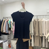 Hot Sales Simple Solid Color T-Shirt Girl Xia Slimming Fashion Big U Collar Short Elastic Bottom Top