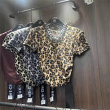 2025 Early Autumn New Leopard Prints Roll-Neck Short-Sleeved T-Shirts For Women Looking For Dyed Thin Bottom Shirts