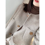 Exquisite Retro Niche High-End Short Coat Women's Autumn And Winter Fashionable Loose Ocean Gas Thin Small Man's Hair On The Top