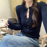 2026 Early Spring Early Winter Temperament Thin Knitted Shirt Women This Year's Popular Korean Design Sense Short Hair