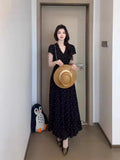 High Sensational Temperament V-Neck Waist Dress 2026 New French Black Wave Dot Short-Sleeved Dress Dress Women's Summer